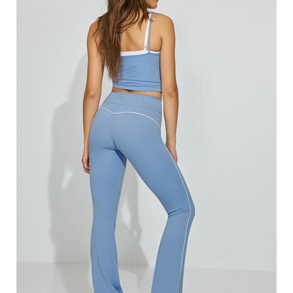 GARAGE Women's Blue Leggings and